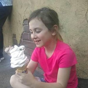 Meet your Posher, Lorraine